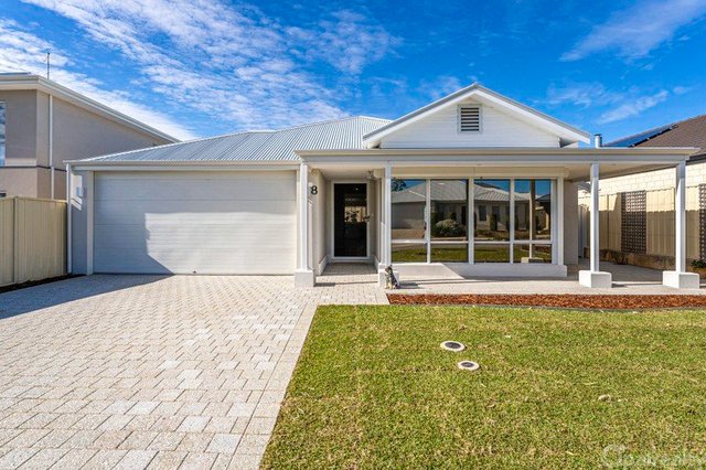 8 Cubana Parkway, WA 6210