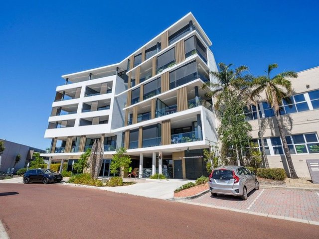 303/22 Kearns Crescent, WA 6153