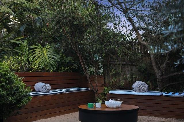 10 Corsham Street, QLD 4064