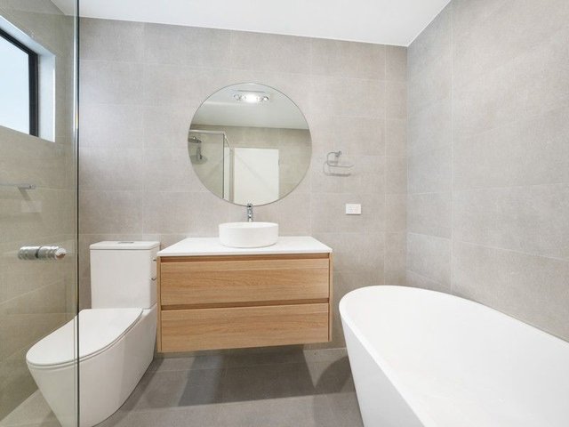 4/6 Benaud Crescent, NSW 2528