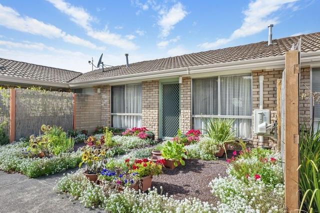 2/106 Larter St, VIC 3350