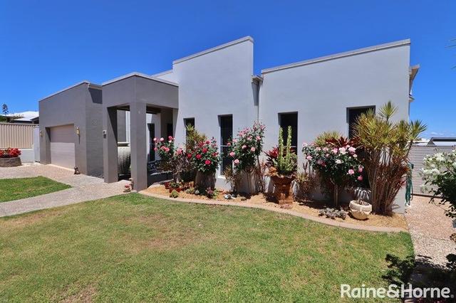 24 Bernard Cres, QLD 4610