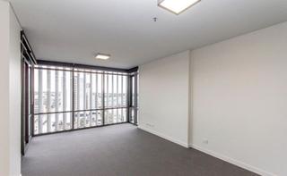 Lounge Room (2015-12-09)