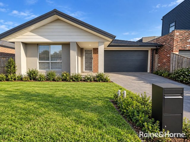 14 Avisha Way, VIC 3059