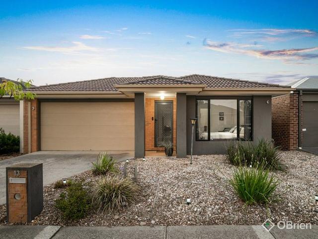 13 Hemingway Grove, VIC 3977