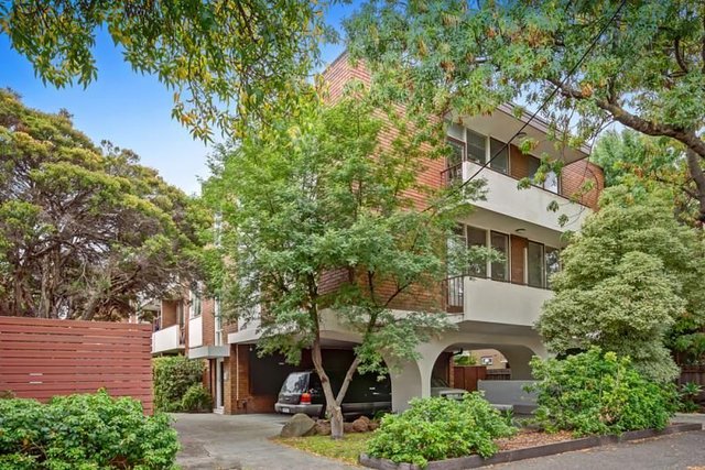 2/26 Loch Street, VIC 3182