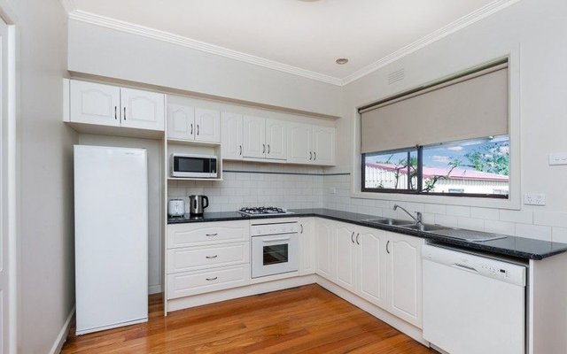 27 Day Street, VIC 3550