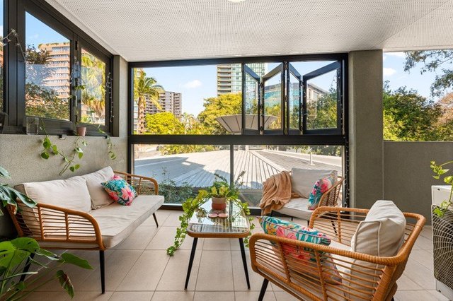 104/573 Coronation Drive, QLD 4066