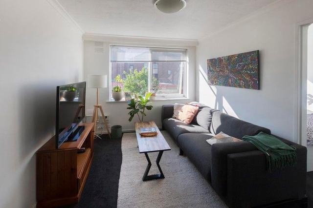 4/14 Blyth Street, VIC 3056