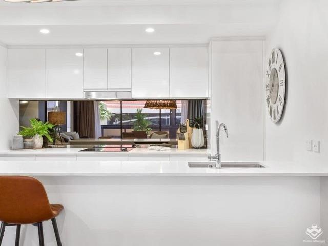 103/139 Scarborough St, QLD 4215