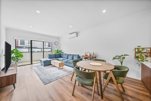 8 Kavanagh Crescent, VIC 3038