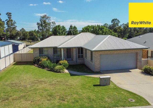 14 Kingfisher Drive, NSW 2360