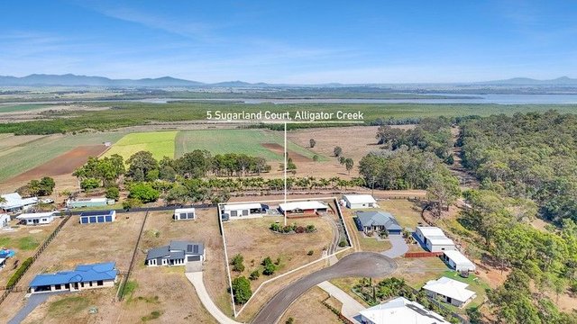 5 Sugarland Court, QLD 4740