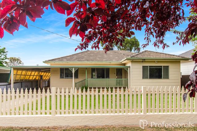 44 Tichbourne Crescent, NSW 2650