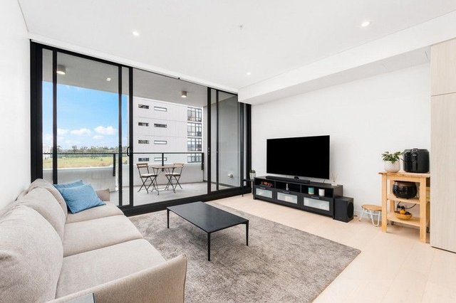 912/11 Solent Circuit, NSW 2153