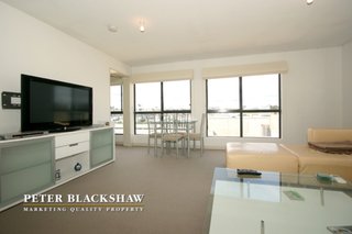 Lounge room 