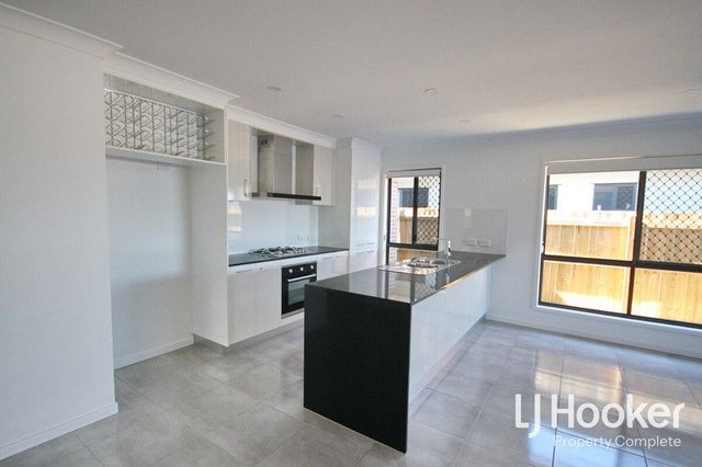 9 Greenstone Street, QLD 4207