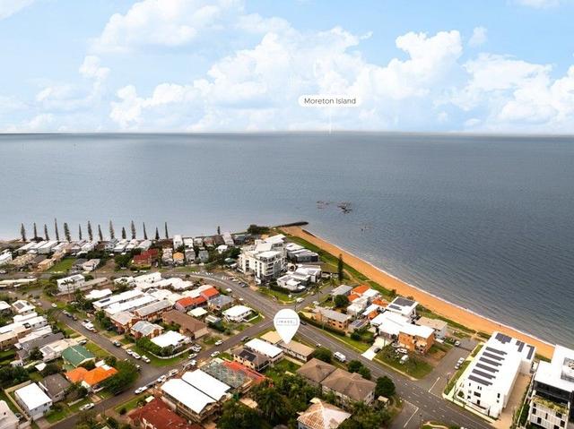 2/109 Prince Edward Parade, QLD 4020