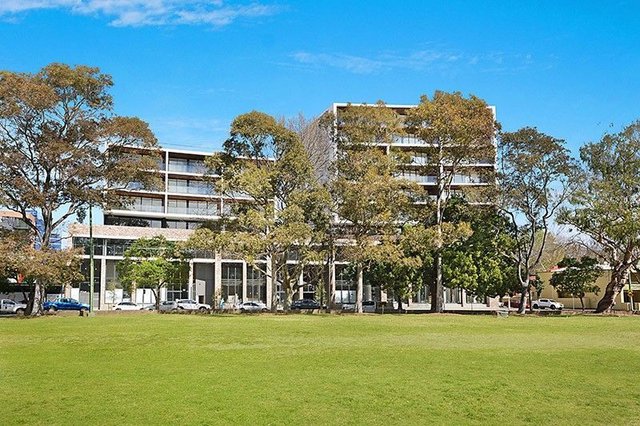 806/2F Wentworth Park  Road, NSW 2037