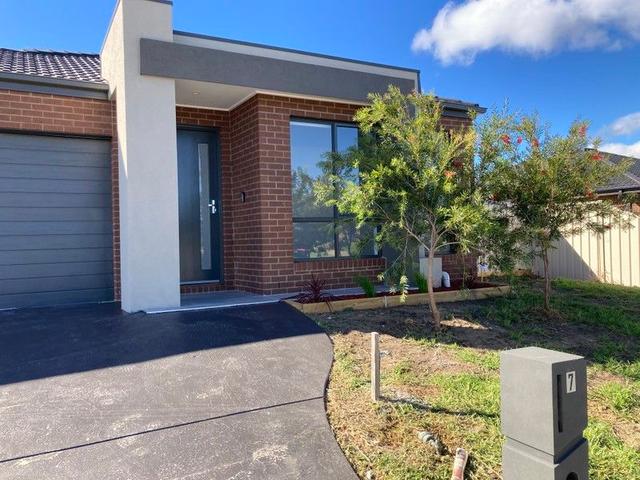 7 Iluka Drive, VIC 3631