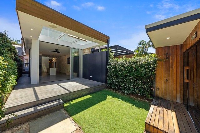 9 Carlton Street, NSW 2095