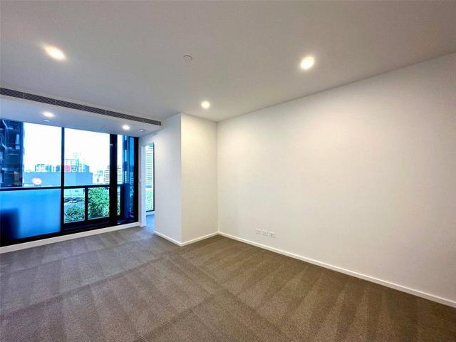 903/81 City Road, VIC 3006