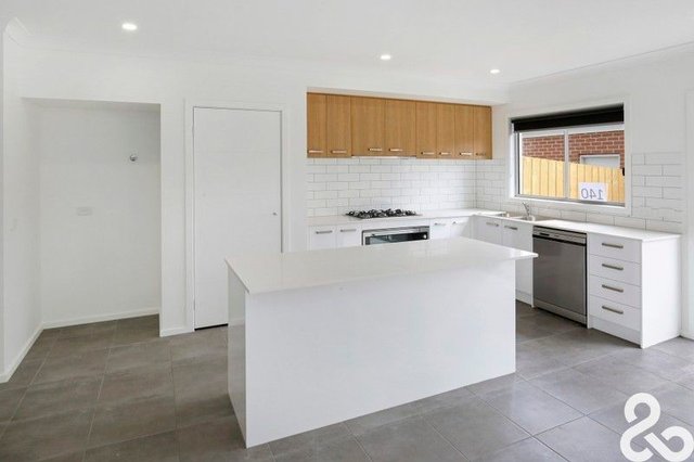 31 Piccadilly Drive, VIC 3750