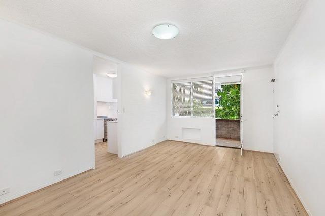 2/12 Fairway Close, NSW 2093