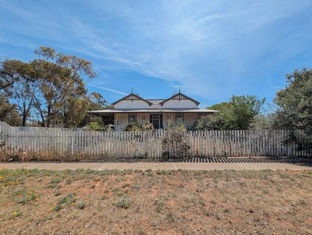 11 Charlton Road, VIC 3540