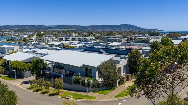 63 Helm Avenue, VIC 3936