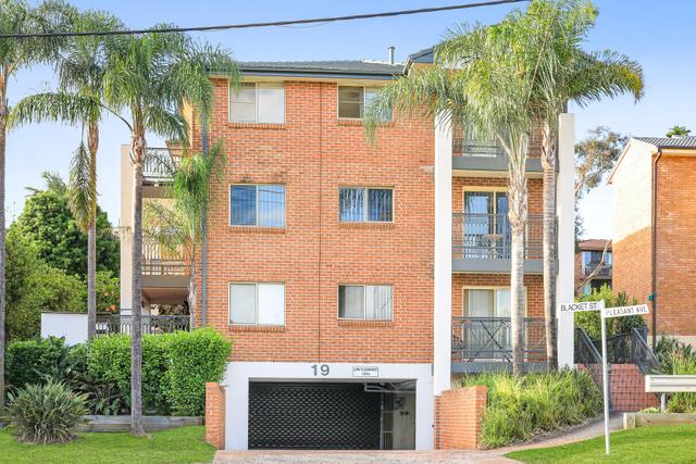 4/19 Blacket Street, NSW 2500