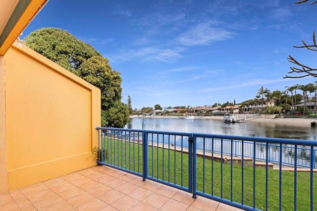 2/6 Orvieto Avenue, QLD 4218