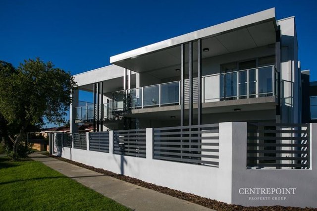 2/18 Wroxton Street, WA 6056