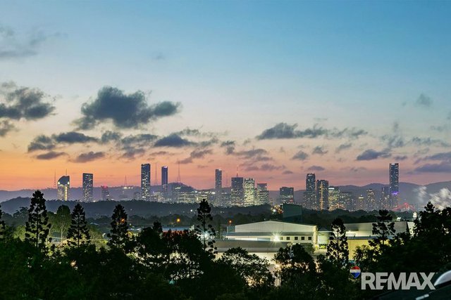 16 Warren Street, QLD 4154