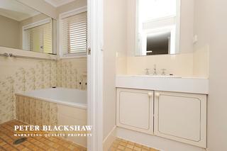 Bathroom (2013-09-11)