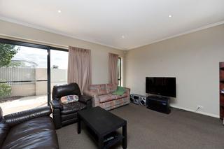Living Room (2013-03-13)