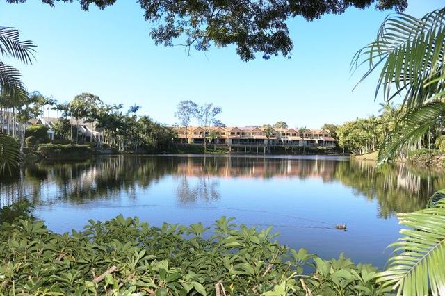 5 Cranston/125 Santa Cruz Boulevard, QLD 4226