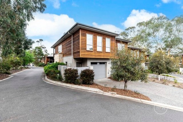 1 Brushtail Close, VIC 3095