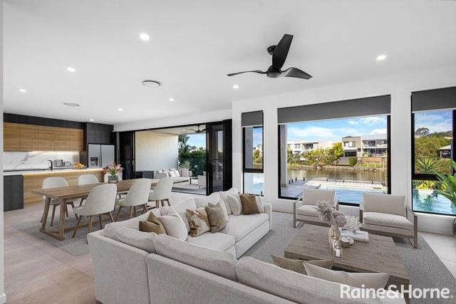 12 Langsford Cres., QLD 4558