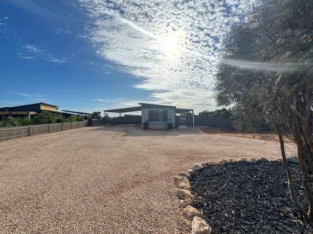 4 Douglas Drive, SA 5690