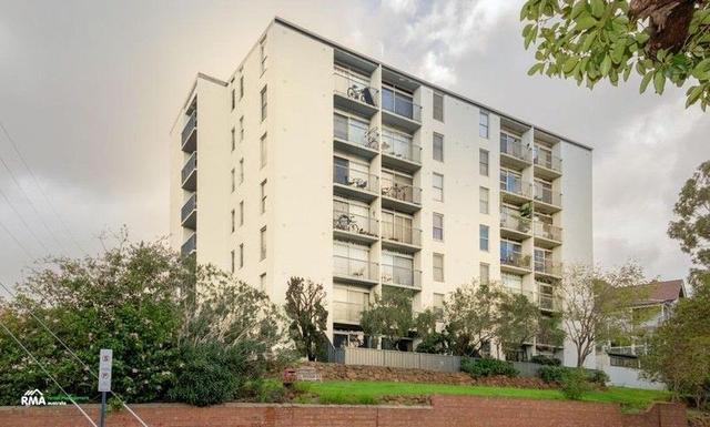 1/38 Waterloo Crescent, WA 6004
