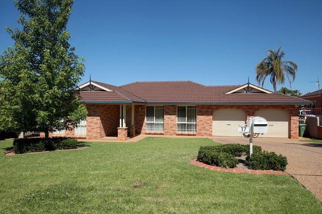 17 Kirrang Avenue, NSW 2650