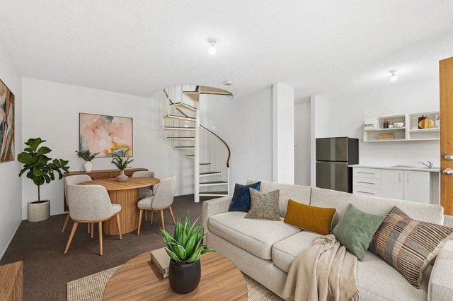61/390 Hector Street, WA 6060