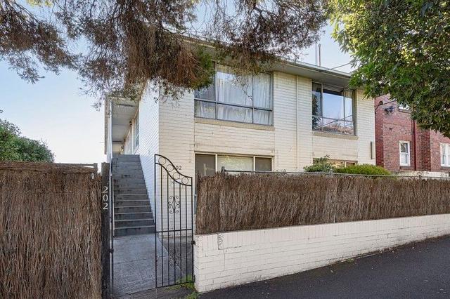 2/202 Lennox Street, VIC 3121