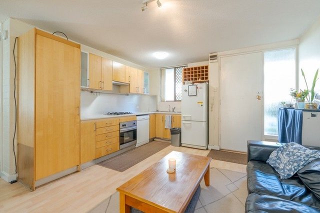 8a/19 Herdsman Parade, WA 6014