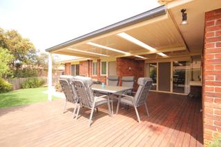 Covered deck (2011-11-21)