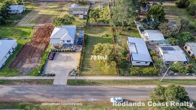 13 Robert St, QLD 4184
