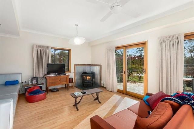 37 Bushmans Crescent, VIC 3461