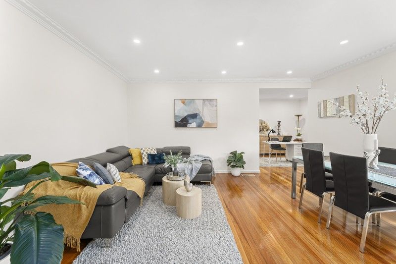 https://images.allhomes.com.au/property/photo/a74a0f1e00c186f7e10879fd3dd8feb6_hd.jpg