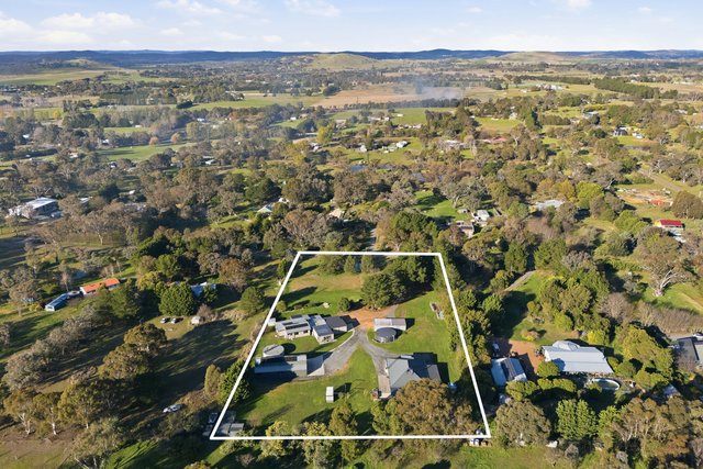 17 Woodleigh Drive, NSW 2582